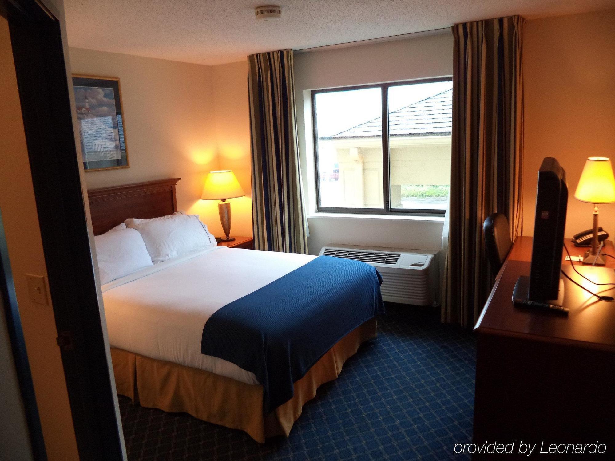 Comfort Inn La Porte Buitenkant foto